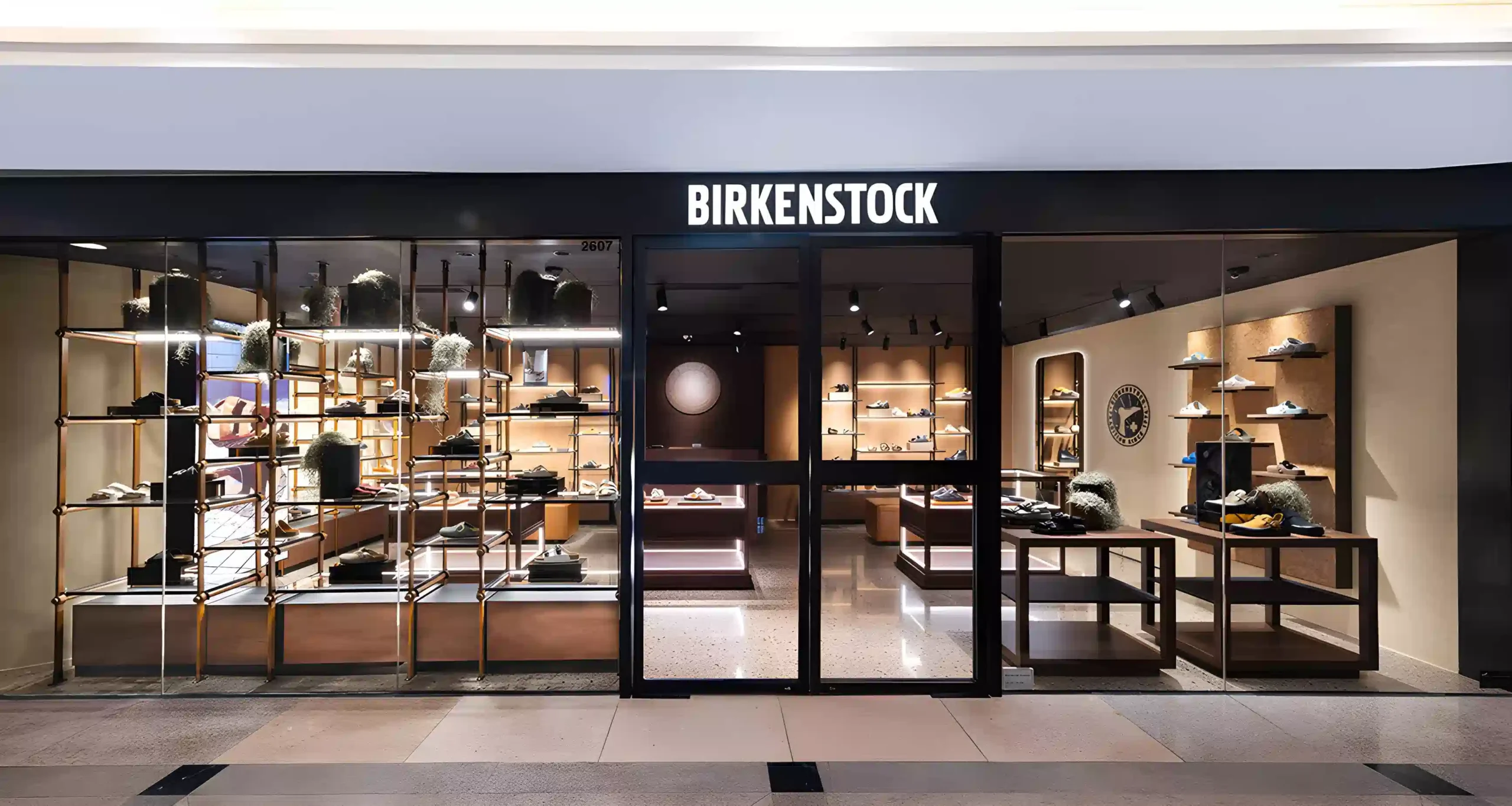 Banner 1 scaled - Birkenstock Deutschland