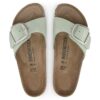 Madrid mit Big Buckle aus Nubukleder Madrid mit Big Buckle aus Nubukleder