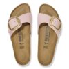 Madrid mit Big Buckle aus Nubukleder Madrid mit Big Buckle aus Nubukleder