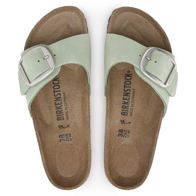 Madrid mit Big Buckle aus Nubukleder Madrid mit Big Buckle aus Nubukleder