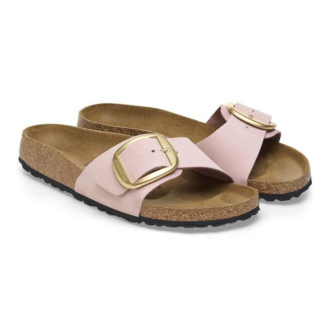 Madrid mit Big Buckle aus Nubukleder Madrid mit Big Buckle aus Nubukleder