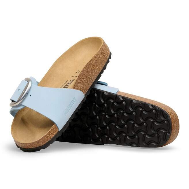 Madrid mit Big Buckle aus Nubukleder Madrid mit Big Buckle aus Nubukleder