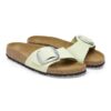 Madrid mit Big Buckle aus Nubukleder Madrid mit Big Buckle aus Nubukleder