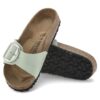 Madrid mit Big Buckle aus Nubukleder Madrid mit Big Buckle aus Nubukleder